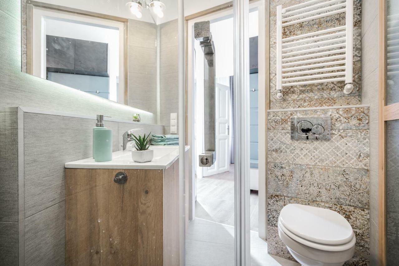 Bpr Thrill Design Home With A/C Budapest Exteriör bild